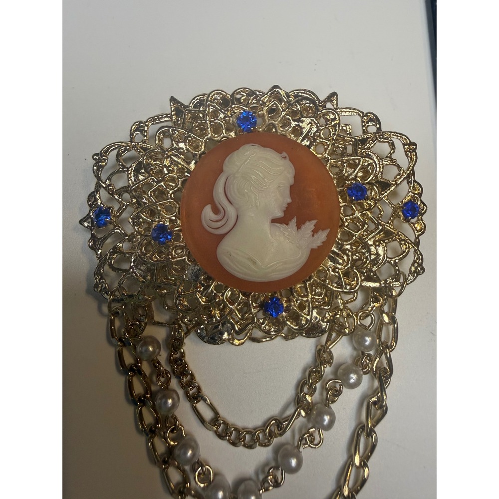 Vintage Gold Tone Cameo Brooch Blue Rhinestone Faux Pearl Dangle Chain Pin